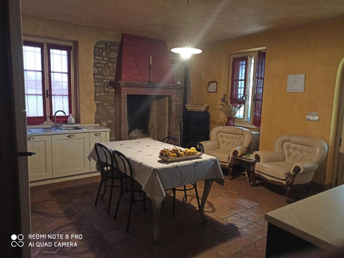 Casa Vacanze Soleluna Монтикьяри Экстерьер фото